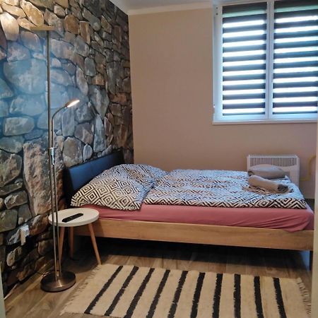 Desi Apartman Kaposvár Exterior foto