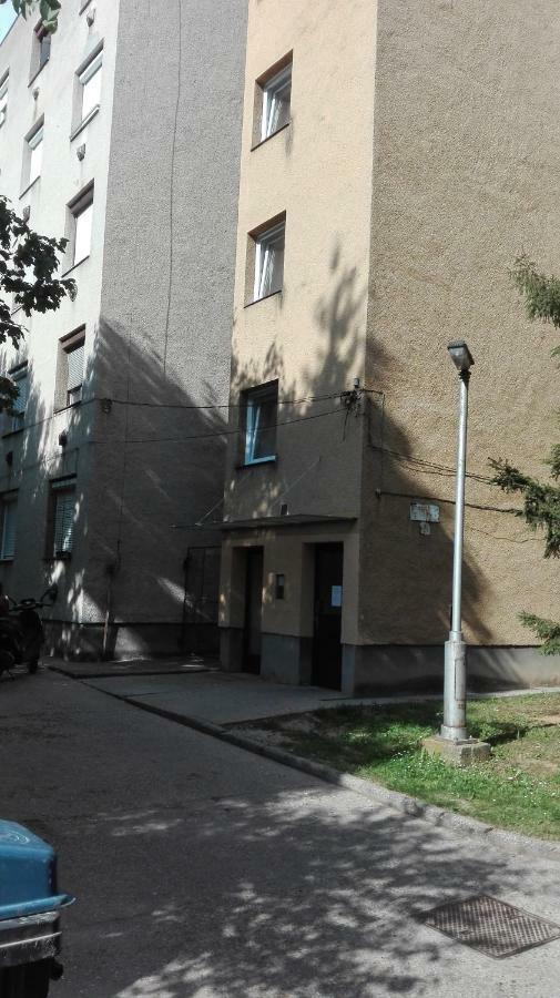 Desi Apartman Kaposvár Exterior foto